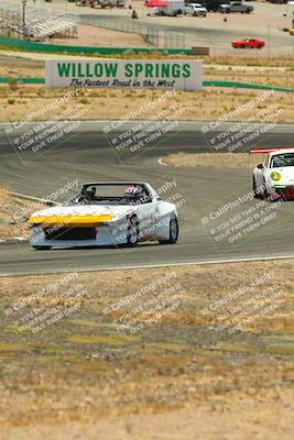 media/May-31-2025-CalClub SCCA (Sat) [[2c1a04e1ee]]/Qualifying/Group 6/Turn 4/
